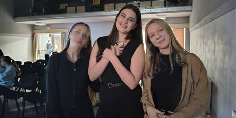 Powiększ grafikę: Zwycięskie reprezentantki Bursy Gdanskiej